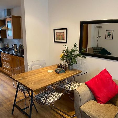 True Colours Apartment In Central Location Bangor  Luaran gambar