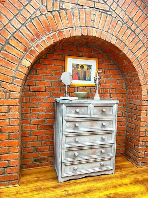 True Colours Apartment In Central Location Bangor  Luaran gambar