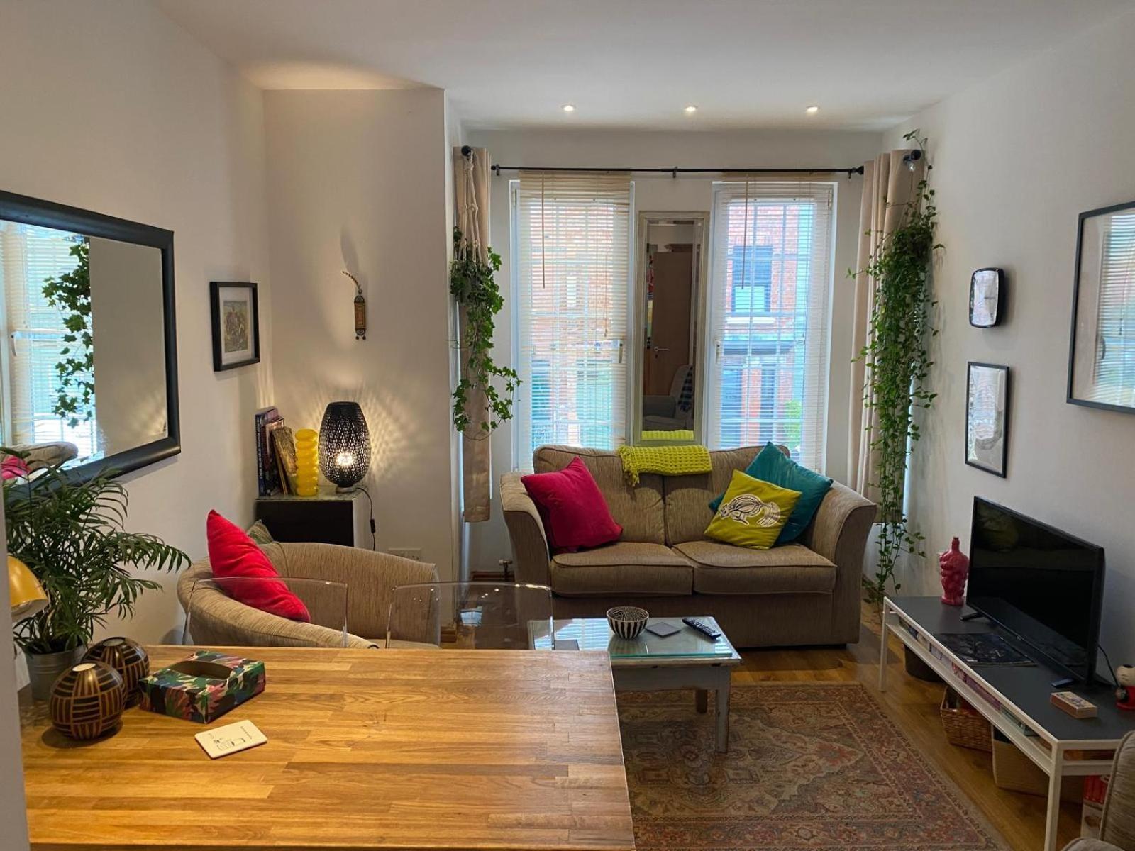 True Colours Apartment In Central Location Bangor  Luaran gambar